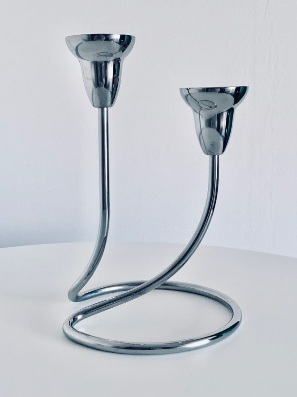 Image of the Georg Jensen Swing candleholder high gloss stainless steel offered in this advertisement