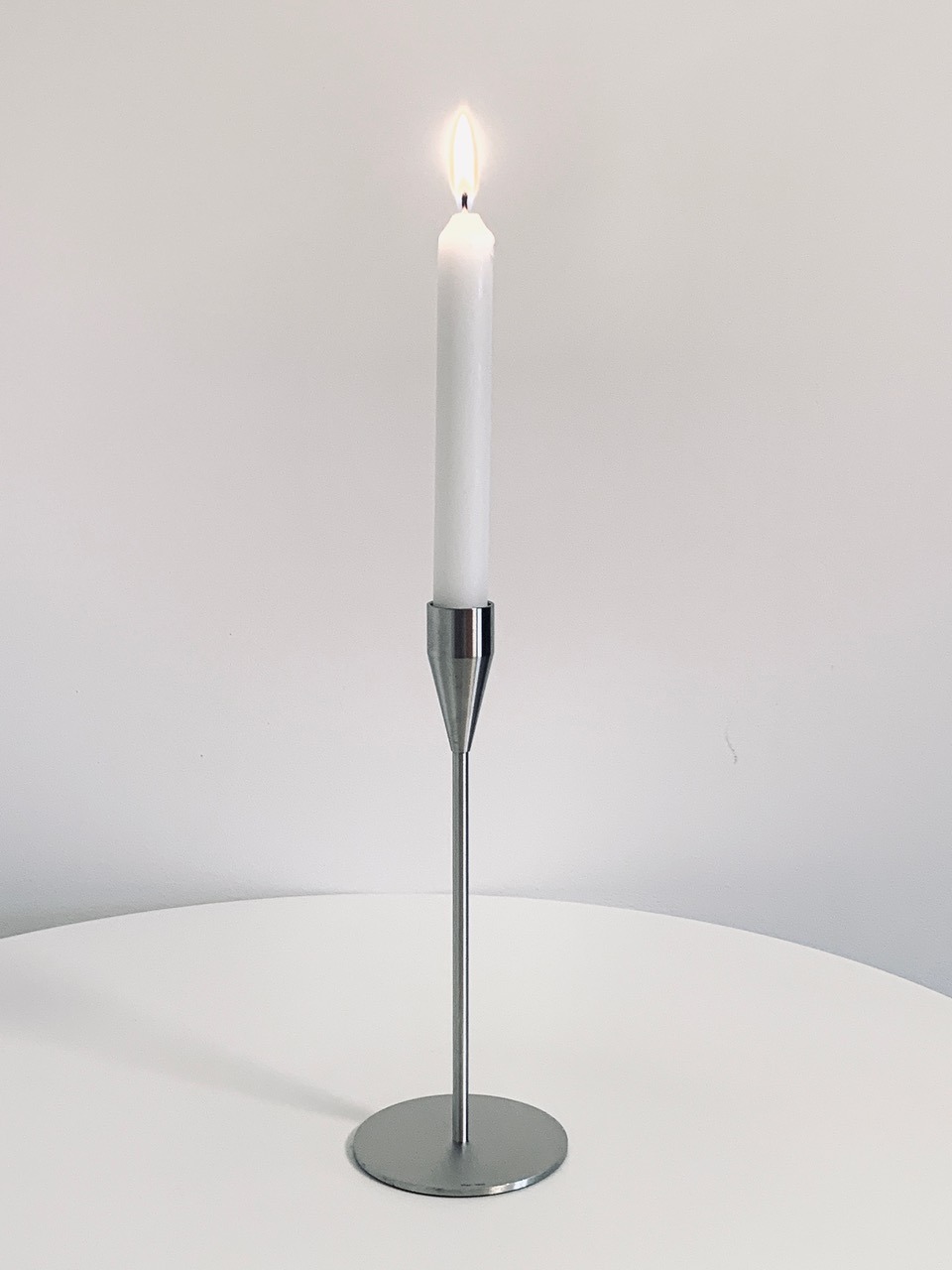 Immagine del candelabro Piet Hein Venus offerto in questa pubblicità
