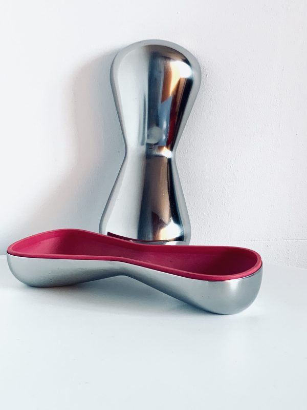 Afbeelding van de Georg Jensen Spinbox met roze inleg die in deze advertentie wordt aangeboden.