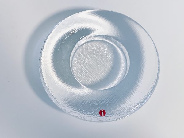 Afbeelding van de Iittala Nappi waxinelichthouder transparant groot die in deze advertentie wordt aangeboden.