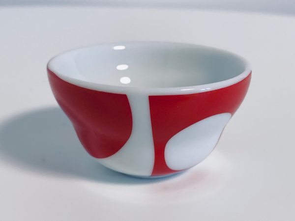 Image du coquetier Verner Panton Menu rouge proposé dans cette annonce.