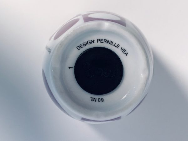 Afbeelding van de Verner Panton Menu koffiebeker paars wit 80 ml die in deze advertentie wordt aangeboden.