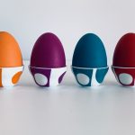 Bild von Verner Panton Eierbecher-Menü, vier Stück, komplett mit Schachtel, das in dieser Anzeige angeboten wird.