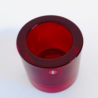 Afbeelding van de Iittala Kivi Red Punainen 60 mm rood die in deze advertentie wordt aangeboden.