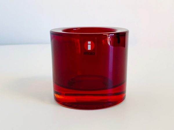 Afbeelding van de Iittala Kivi Red Punainen 60 mm rood die in deze advertentie wordt aangeboden.