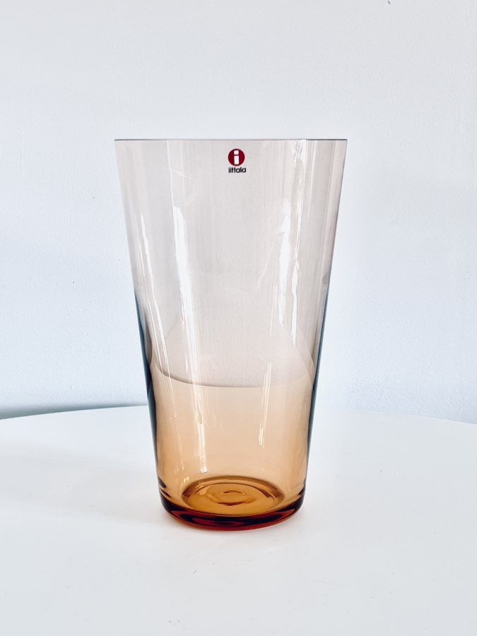 Image of the Iittala Kartio Vase Rio Brown offered in this ad
