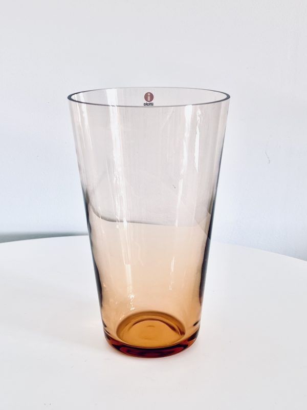 Abbildung der Iittala Kartio Vase Rio Brown, die in dieser Anzeige angeboten wird