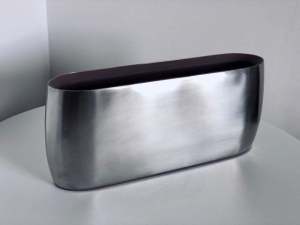Afbeelding van de Georg Jensen Sakura vaas ontworpen door Hiromichi Konno die in deze advertentie wordt aangeboden.