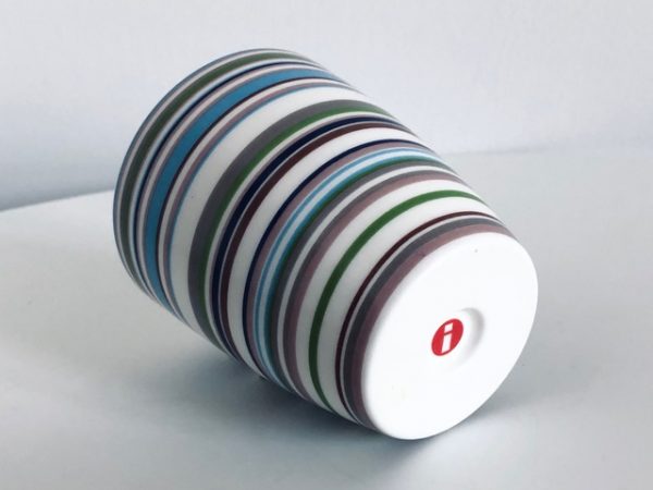 Image of the Iittala Origo mug in the beige color offered in this ad.