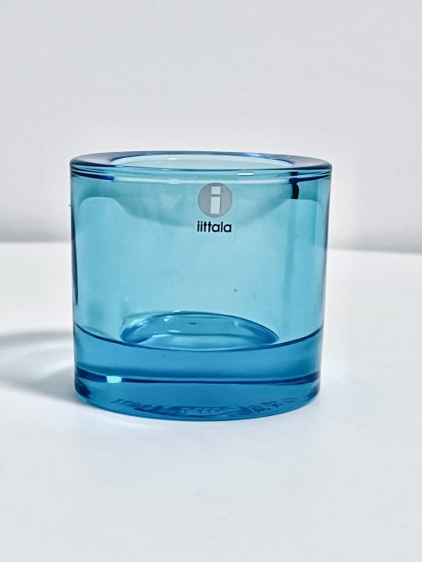Afbeelding van de Iittala Kivi sfeerlicht 60 mm lichtblauw die in deze advertentie wordt aangeboden.