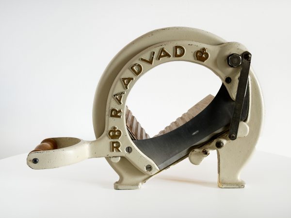 Raadvad broodsnijder beige met gouden letters