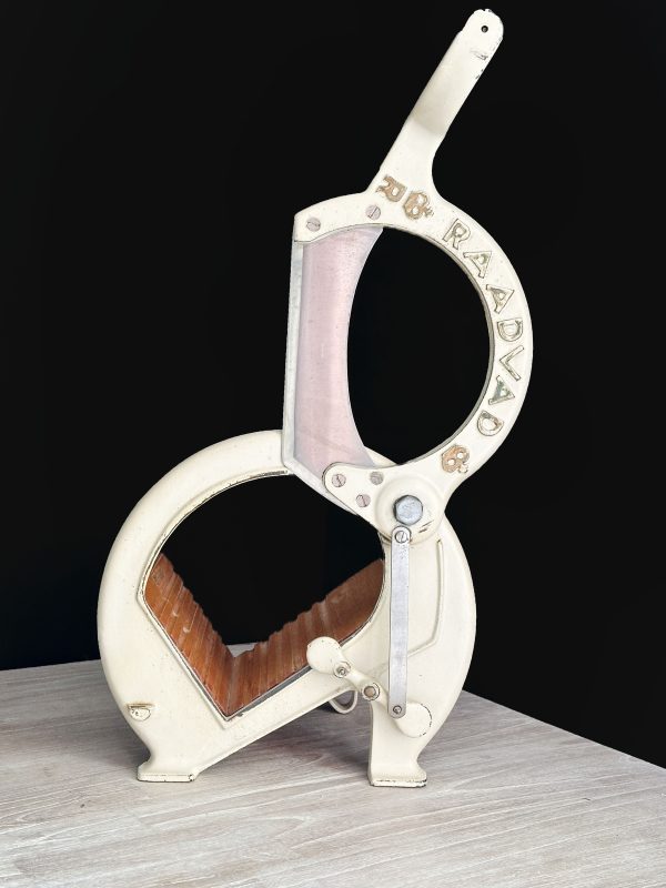 Raadvad broodsnijder beige met gouden letters