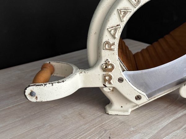 Raadvad broodsnijder beige met gouden letters