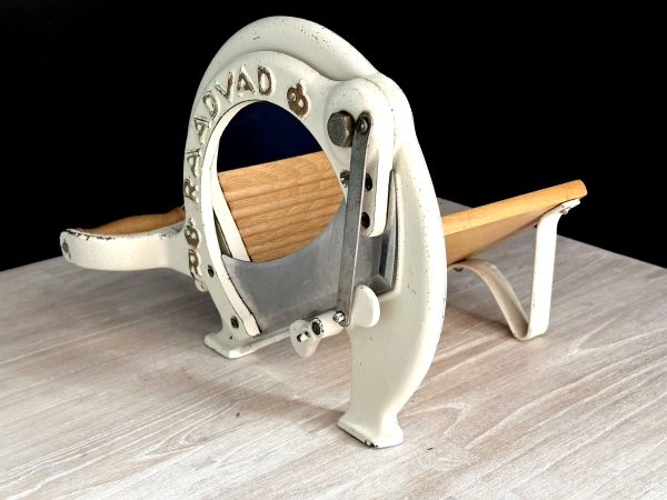 Raadvad broodsnijder beige met gouden letters