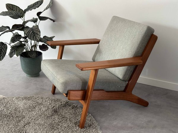 Vintage Getama GE290 stoel door Hans J. Wegner