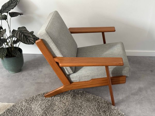 Vintage Getama GE290 stoel door Hans J. Wegner