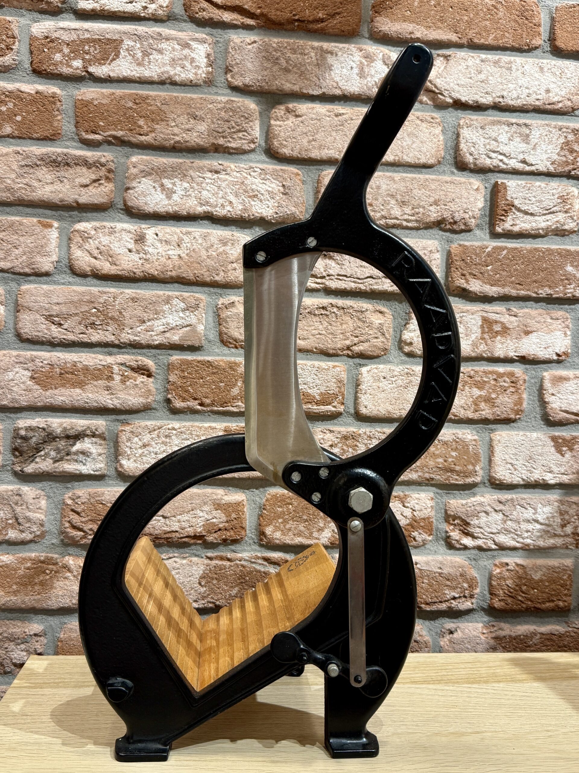 Raadvad bread slicer black